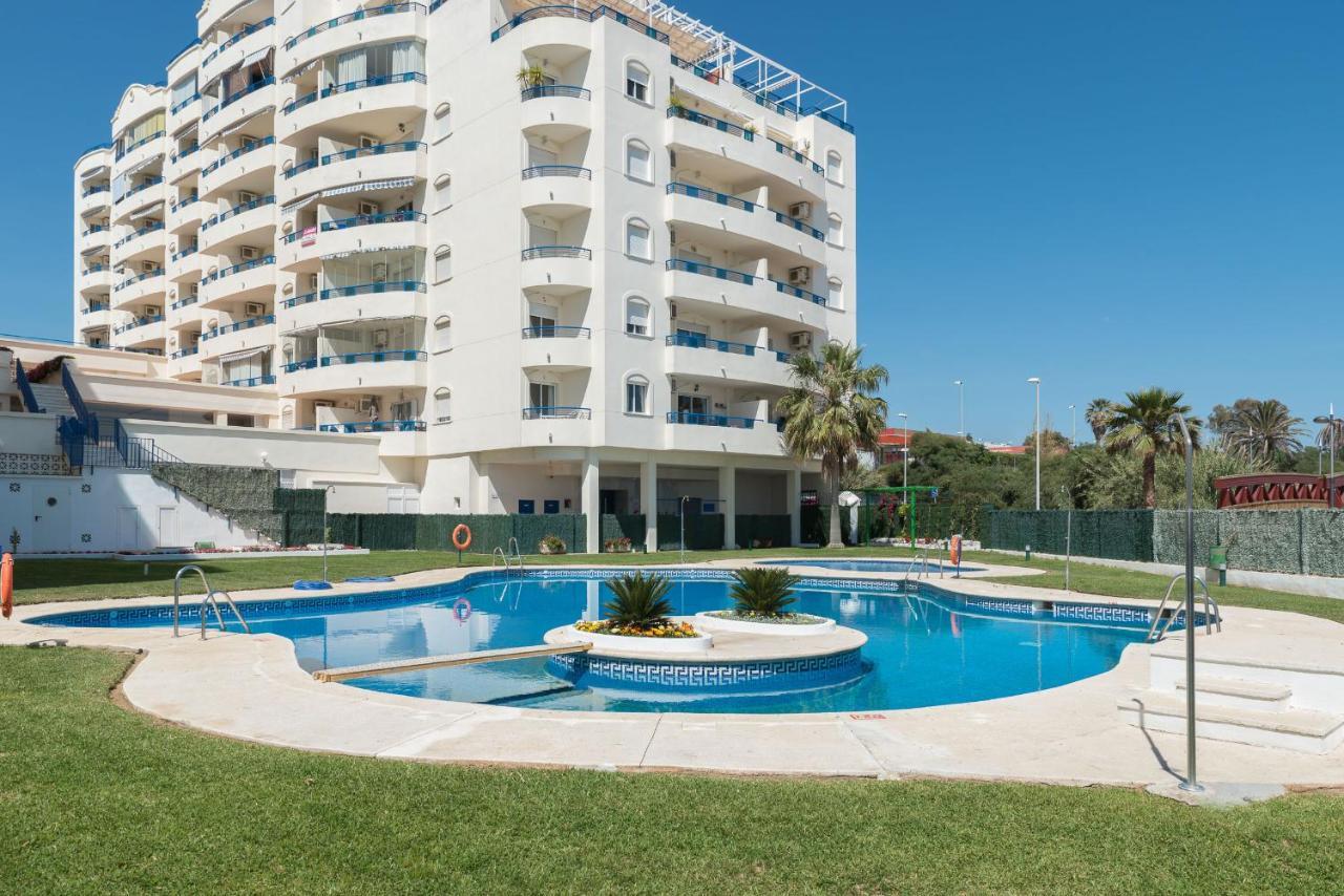 A Pie De Playa Con Preciosas Vistas Marbella